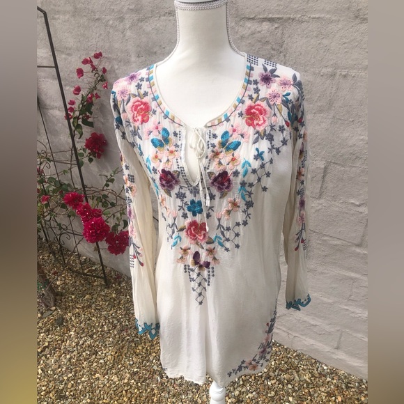 Johnny was Long sleeve sheer embroidered Johnny Was boho western tunic - Picture 5 of 13